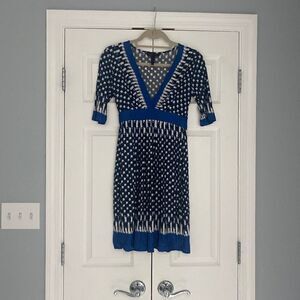 BCBG Maxazria geometric design dress